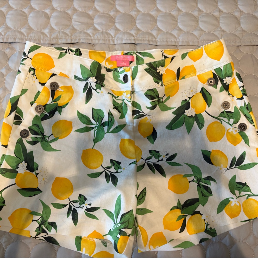Isaac Mizrahi Lemon Print Women's Shorts - White and Yellow